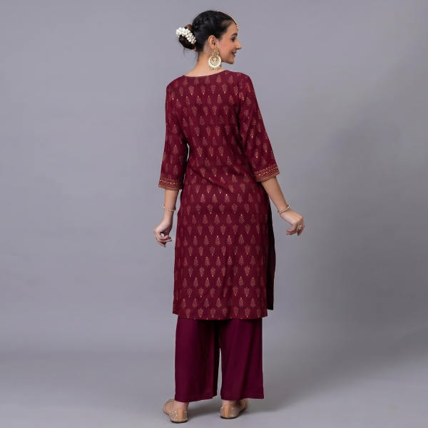 Elegant Maroon & Gold Printed Kurta Set – 2-Piece Ethnic Outfit with Wide-Leg Trousers