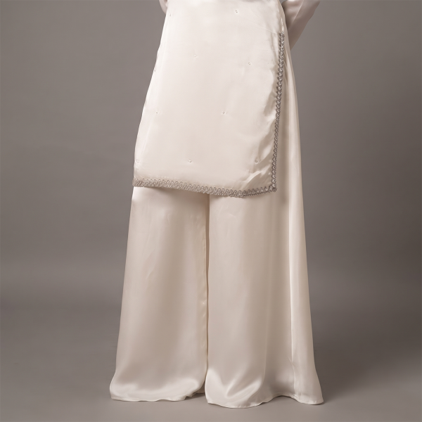 Pearl White Minimalist Elegance