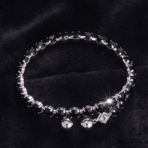 Orenoor Black Geometric Bracelet