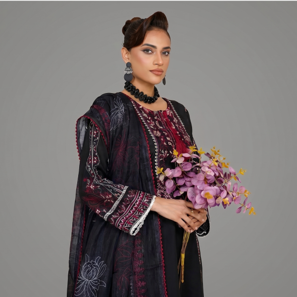 Black Ornate Embroidered Lawn Coordinate Set